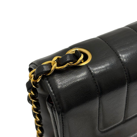 【中古】 CHANEL シャネル MADEMOISELLE マドモアゼル ショルダーバッグ 3番台(1995年) ブラック ラムスキン USED USED バッグ