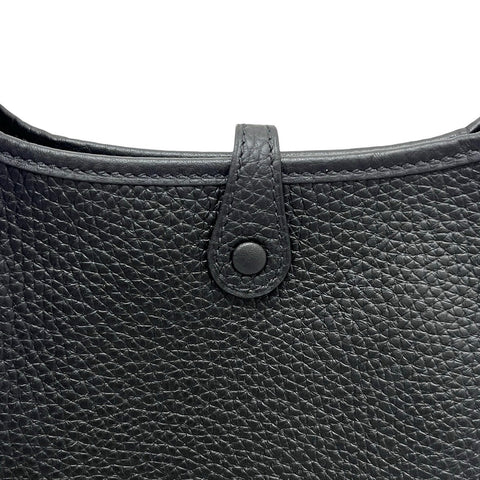Brand new, unused Hermes EVELYNE TPM shoulder bag with a double stamp (2024) in black taurillon. Brand new, unused.