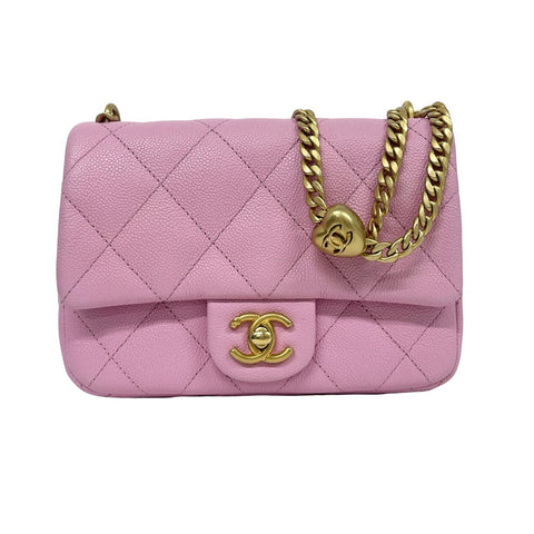 【中古】 CHANEL シャネル MINI MATELASSE ミニマトラッセ ハート金具 フラップバッグ ショルダーバッグ ランダム番(2021年~) ピンク キャビアスキン 中古 USED バッグ
