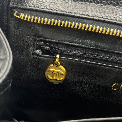 【中古】 CHANEL シャネル VINTAGE CHAINSHOULDER チェーンショルダーバッグ ヴィンテージ 3番台(1995年) ブラック キャビアスキン 中古 USED バッグ