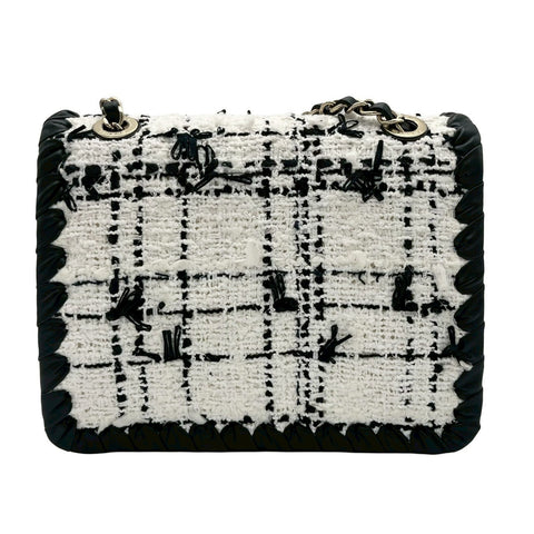 【美品】 CHANEL シャネル TWEED CHAINSHOULDERBAG ツイードチェーンショルダーバッグ ショルダーバッグ ランダム番(2021年~) ブラック/ホワイト ツイード 中古 USED バッグ
