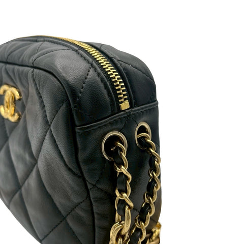 【中古】 CHANEL シャネル MATELASSE SHOULDERBAG カメラバッグ ショルダーバッグ ランダム番(2021年~) ブラック ラムスキン 中古 USED バッグ