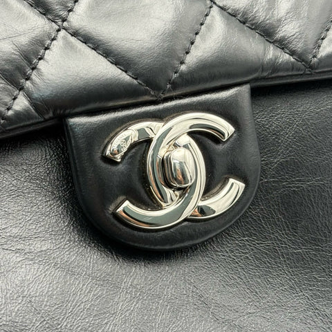 【中古】 CHANEL シャネル SMALLFLAPBAG スモールフラップバッグ ショルダーバッグ 28番台(2019年) ブラック カーフスキン 中古 USED バッグ