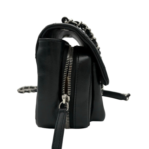 【中古】 CHANEL シャネル SMALLFLAPBAG スモールフラップバッグ ショルダーバッグ 28番台(2019年) ブラック カーフスキン 中古 USED バッグ