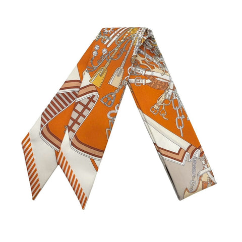 【新品未使用】 Hermes エルメス ツイリー<鞍職人の花束> 小物 オランジュ・キュイ/白/ブラウン 100%シルク 新品未使用 100%SILK