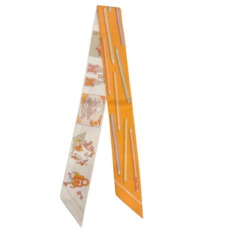 【新品未使用】Hermes エルメス ツイリー<さあ色鉛筆を出して!/カレ・リブレ> 小物 マンダリン/ヴェール・アマンド/イエロー 100%シルク 新品 100%SILK