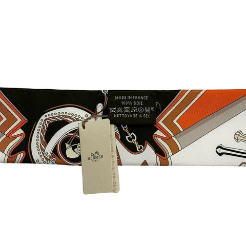 【新品未使用】 Hermes エルメス ツイリー《鞍職人の花束》 小物 白/黒/キャラメル 100%シルク 新品未使用 100%SILK