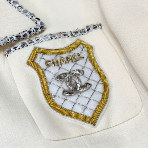 【美品】 CHANEL シャネル JACKET エンブレムジャケット トップス付き 38 USED 中古 2005年 CLOTHES 洋服