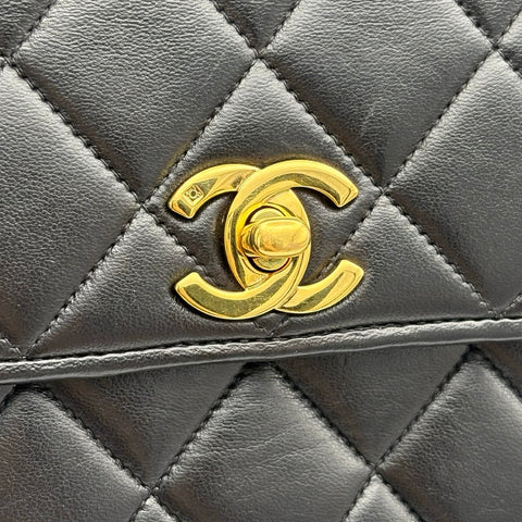 【中古】 CHANEL シャネル MATELASSE CHAINSHOULDERBAG チェーンショルダーバッグ ショルダーバッグ 2番台(1993-1994年) ブラック ラムスキン ヴィンテージ 中古 USED バッグ