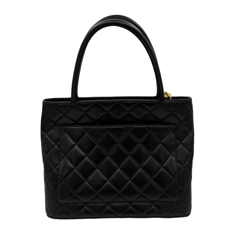 【中古】 CHANEL シャネル 復刻TOTEBAG 復刻トート トートバッグ 6番台(2000-2001年) ブラック ラムスキン ヴィンテージ 中古 USED バッグ