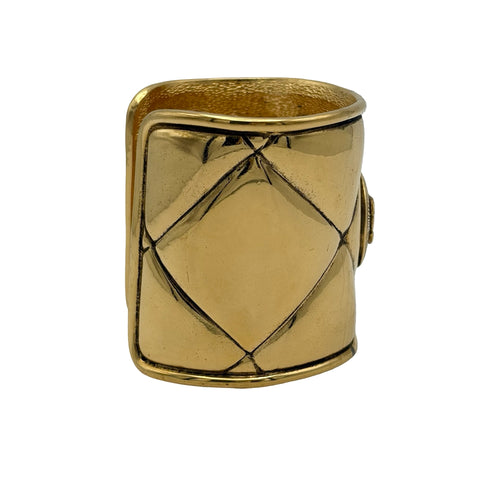 【中古】 CHANEL シャネル COCOMARK MATELASSE MOTIF WIDE BANGLE ココマーク マトラッセモチーフワイドバングル 小物 GP 中古 GP