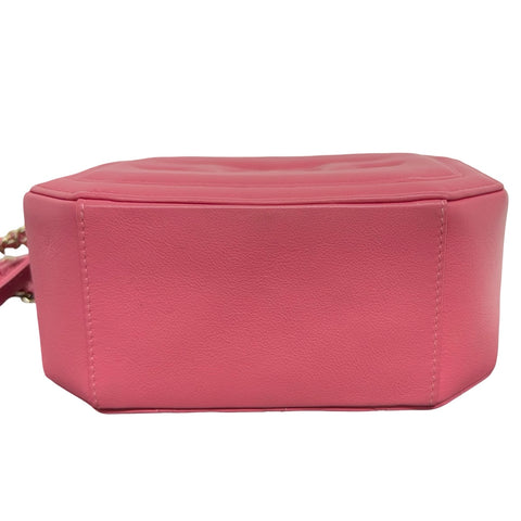 【中古】 CHANEL シャネル SQUARE SHOULDER BAG スクエアショルダーバッグ ショルダーバッグ 29番台(2020年) ピンク ラムスキン 中古 USED バッグ