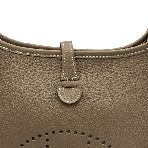 【新品未使用】 Hermes エルメス EVELYNE TPM エヴリン TPM ショルダーバッグ K刻(2025年) エトゥープ トリヨン 新品未使用 NEW バッグ