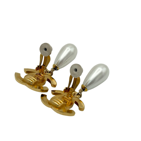 【中古】 CHANEL シャネル TURNLOCK MOTIF BALL EARRINGS ターンロックモチーフパールイヤリング イヤリング GP/フェイクパール 中古 GOLD GP/FAKE PEARL