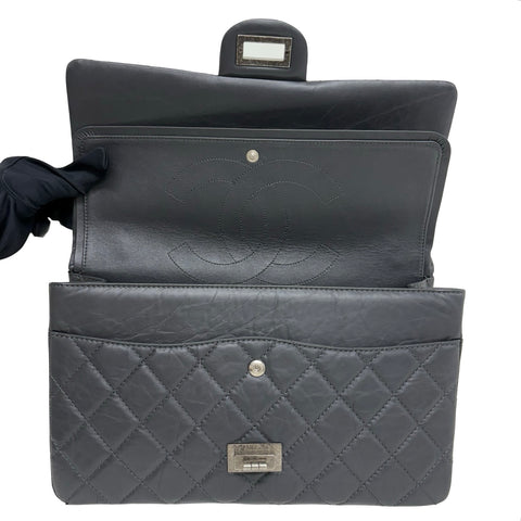 【中古】 CHANEL シャネル 2.55 MATELASSE DOUBLE FLAP 2.55 マトラッセダブルフラップビジューチェーンショルダーバッグ ショルダーバッグ 15番台(2012年) グレー系 カーフスキン 中古 USED バッグ