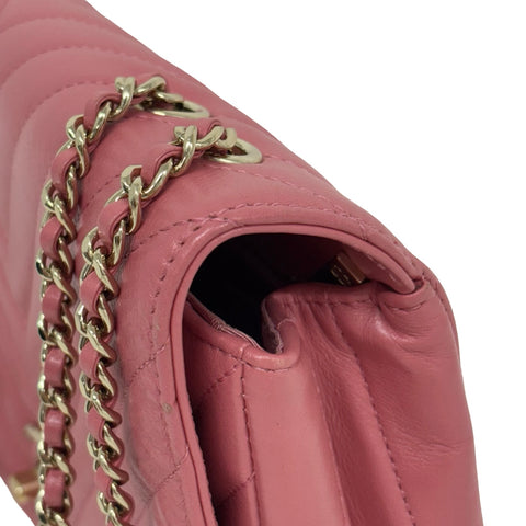 【中古】 CHANEL シャネル V-stitch shoulder bag Vステッチショルダーバック ショルダーバッグ 28番台(2019年) ピンク系 レザー 中古 USED バッグ