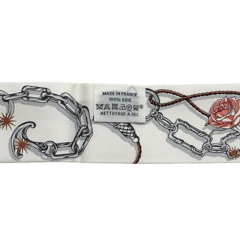 【新品未使用】 Hermes エルメス 《セ・ラ・フェット》 ツイリー ベージュ・ロゼ / キャラメル / 白 シルク100% 新品未使用