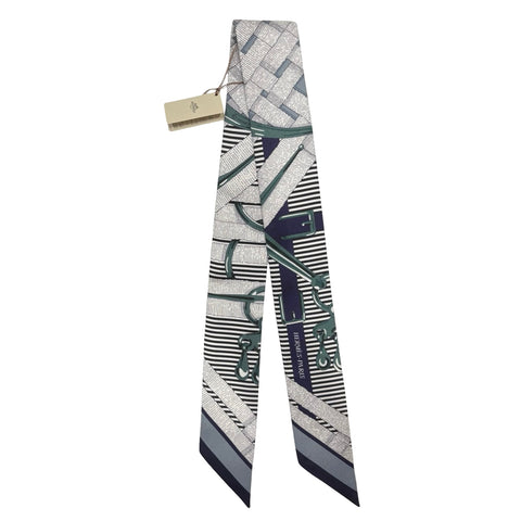 【新品未使用】 Hermes エルメス ツイリー《馬術・シュミーズ》 小物 カバン/ヴェール・シプレス/グレー シルク100% 新品未使用