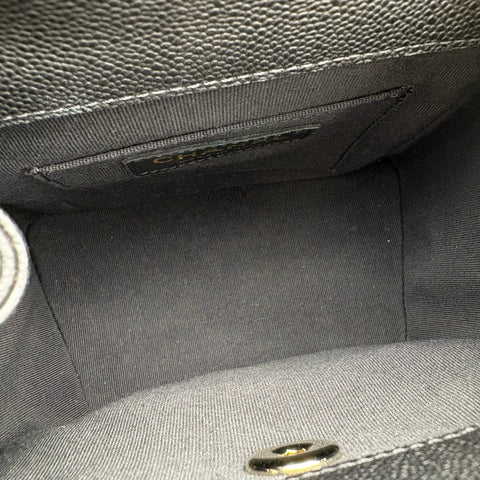 【未使用】 CHANEL シャネル SMALLBACKPACK マトラッセ スモールバックパック バックパック プレート(2021年~) ブラック キャビアスキン 未使用 NEW バッグ
