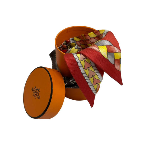 【新品未使用】 Hermes エルメス TWILLY ツイリー シルク100% 《アルネ・ドゥ・クール》H064090S09 プレゼント レディース