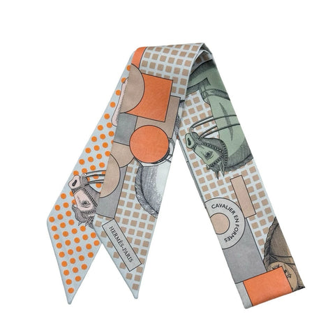 【新品未使用】Hermes エルメス TWILLY ツイリー 《カヴァリエ・アン・フォルム》 H064008S02 シルク100% レディース プレゼント ギフト