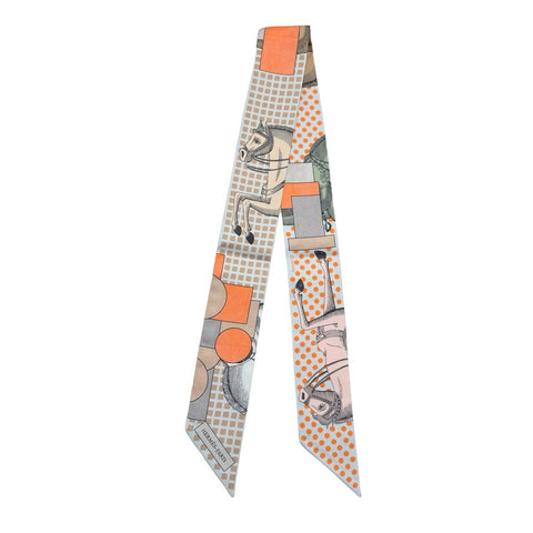 【新品未使用】Hermes エルメス TWILLY ツイリー 《カヴァリエ・アン・フォルム》 H064008S02 シルク100% レディース プレゼント ギフト