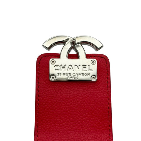 【中古】 CHANEL CC スクエア チェーン カメラバッグ レッド キャビアスキン レッド系 シルバー金具 24番台(2017年) ブランドバッグ ショルダーバッグ 中古品 (CHANEL,cc,square,red,caviaskin,silver,chain,shourderbag,used)