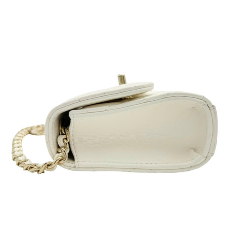 【中古】 CHANEL シャネル マトラッセ チェーン ショルダーバッグ ホワイト ラムスキン ホワイト系 ゴールド金具 ランダム番(2021年~) 中古品 (CHANEL,matelasse,white,chain,shourderbag,rambskin,gold,used)