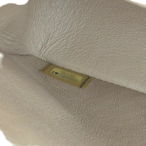 【中古】 CHANEL シャネル マトラッセ25 チェーン ショルダーバッグ ベージュ キャビアスキン ベージュ系 ゴールド金具 18番台(2013~2014年) ブランドバッグ ショルダーバッグ 中古品