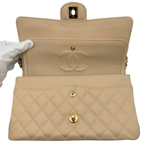 【中古】 CHANEL シャネル マトラッセ25 チェーン ショルダーバッグ ベージュ キャビアスキン ベージュ系 ゴールド金具 18番台(2013~2014年) ブランドバッグ ショルダーバッグ 中古品