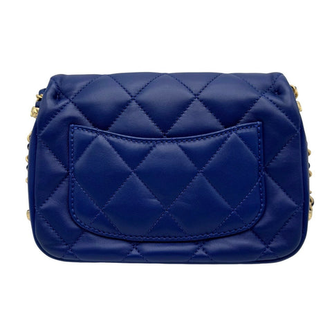 【中古】 CHANEL シャネル マトラッセ ショルダーバッグ ブルー ラムスキン ブルー系 ゴールド金具 ランダム番(2021年~) ブランドバッグ ショルダーバッグ 中古品 (CHANEL,matelasse,shourderbag,blue,lambskin,gold,used)