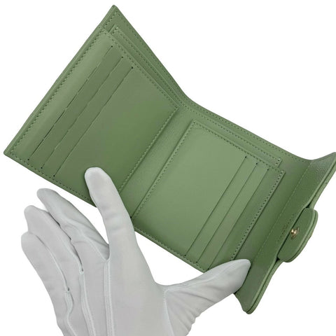 【中古】 CHANEL シャネル タイムレス クラシックウォレット ミントグリーン キャビアスキン ゴールド金具 ランダム番(2021年~) ブランド財布 中古品 (CHANEL,timeless,classic,wallet,mint green,gold,caviarskin,used)