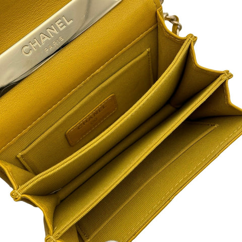 【中古】 CHANEL シャネル マトラッセ トップハンドル ミニ ショルダーバッグ イエロー ラムスキン イエロー系 ゴールド金具 ランダム番(2021年~) 中古品 (CHANEL,matelasse,tophandle,mini,shourderbag,rambskin,yellow,gold,used)