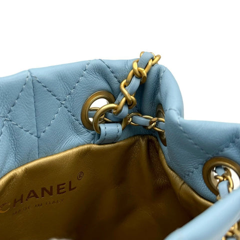 【中古】 CHANEL シャネル バケット ショルダーバッグ ライトブルー ラムスキン ブルー系 ゴールド金具 ランダム番(2021年~) ブランドバッグ ショルダーバッグ 中古品 (CHANEL,bucket,liteblue,lambskin,gold,shourderbag,used)