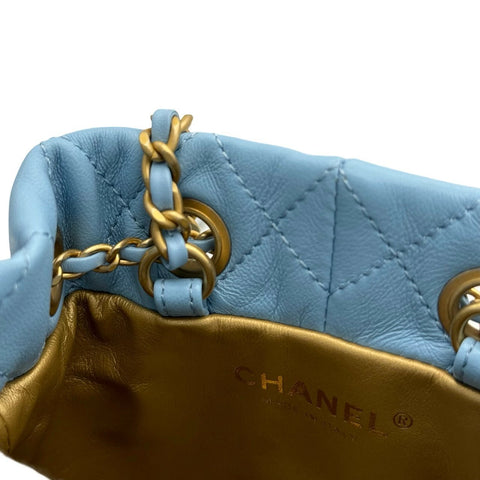 【中古】 CHANEL シャネル バケット ショルダーバッグ ライトブルー ラムスキン ブルー系 ゴールド金具 ランダム番(2021年~) ブランドバッグ ショルダーバッグ 中古品 (CHANEL,bucket,liteblue,lambskin,gold,shourderbag,used)