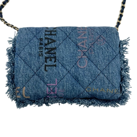 【中古】 CHANEL シャネル マトラッセ チェーン ショルダーポーチ ブルー デニム ブルー系 ゴールド金具 32番台(2021年~) ブランドバッグ ポーチ 小物 中古品 (CHANEL,matelasse,denim,blue,gold,chain,pouch,used)