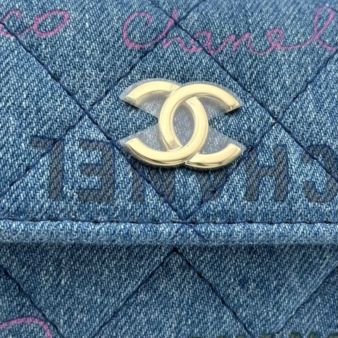 【中古】 CHANEL シャネル マトラッセ チェーン ショルダーポーチ ブルー デニム ブルー系 ゴールド金具 32番台(2021年~) ブランドバッグ ポーチ 小物 中古品 (CHANEL,matelasse,denim,blue,gold,chain,pouch,used)