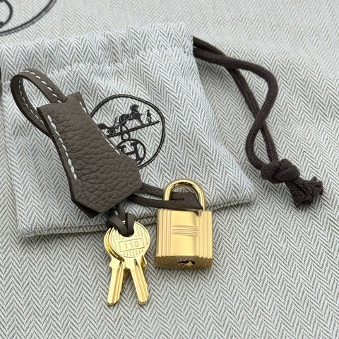 【新品未使用】 Hermès エルメス バーキン25 エトゥープ トゴ ゴールド金具 W刻(2024年) ブランドバッグ ハンドバッグ バッグ 新品 レディース (HERMES,BIRKIN25,etoupe,togo,gold,handbag,new)