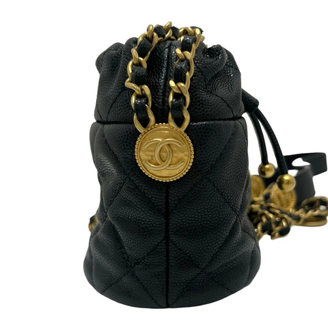 【中古】 CHANEL シャネル マトラッセ チェーンバケットバッグ チェーンショルダー キャビアスキン ブラック系 ゴールド金具 ランダム番(2021年~) ブランドバッグ 中古品 (CHANEL,MATELASSE,black,caviarskin,chain,bucketbag,used)