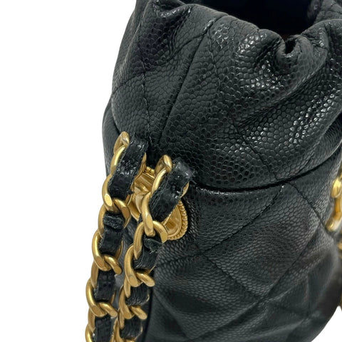 【中古】 CHANEL シャネル マトラッセ チェーンバケットバッグ チェーンショルダー キャビアスキン ブラック系 ゴールド金具 ランダム番(2021年~) ブランドバッグ 中古品 (CHANEL,MATELASSE,black,caviarskin,chain,bucketbag,used)