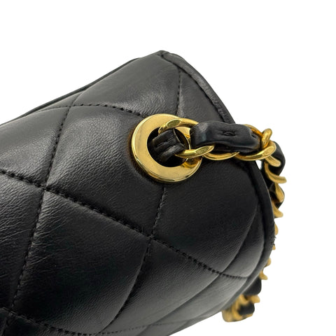 【中古】 CHANEL シャネル MATELASSE CHAINSHOULDERBAG チェーンショルダーバッグ ショルダーバッグ 2番台(1993-1994年) ブラック ラムスキン ヴィンテージ 中古 USED バッグ