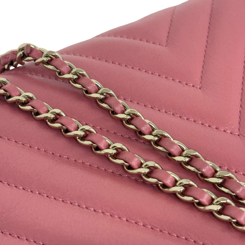 【中古】 CHANEL シャネル V-stitch shoulder bag Vステッチショルダーバック ショルダーバッグ 28番台(2019年) ピンク系 レザー 中古 USED バッグ