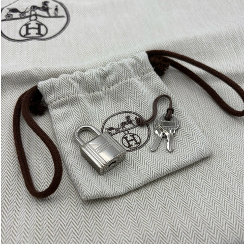 【美品】 Hermes エルメス PICOTIN ROCK MM ピコタンロック MM ハンドバッグ B刻(2023年) ブラック トリヨンクレマンス 中古 USED バッグ