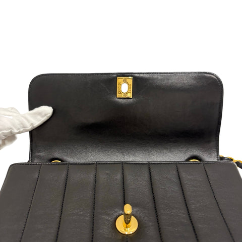 【中古】 CHANEL シャネル MADEMOISELLE マドモアゼル ショルダーバッグ 3番台(1995年) ブラック ラムスキン USED USED バッグ