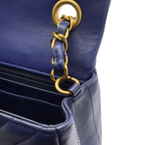 【中古】 CHANEL シャネル CHAIN BAG MINI Vステッチ チェーンショルダー 21番台(2015~2016年) ブルー系 ラムスキン 中古 USED バッグ