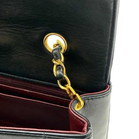 【中古】 CHANEL シャネル MATELASSE CHAIN SHOULDER BAG マトラッセチェーンショルダーバッグ ショルダーバッグ 1番台*(1990年) ブラック ラムスキン 中古 USED バッグ