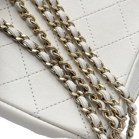 【中古】 CHANEL シャネル ハンドルバッグ ホワイト ラムスキン 30番台(2020-2021年) ブランドバッグ ショルダーバッグ 中古品 レディース