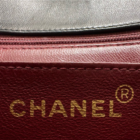 【中古】 CHANEL シャネル MADEMOISELLE マドモアゼル ショルダーバッグ 3番台(1995年) ブラック ラムスキン USED USED バッグ