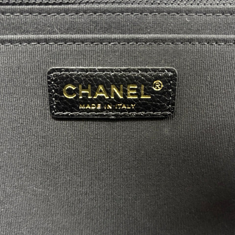 【美品】 CHANEL シャネル MATELASSE CHAIN SHOULDER BAG マトラッセチェーンショルダー40 ショルダーバッグ ICチップ(2021年∼) ブラック キャビアスキン 中古 USED バッグ