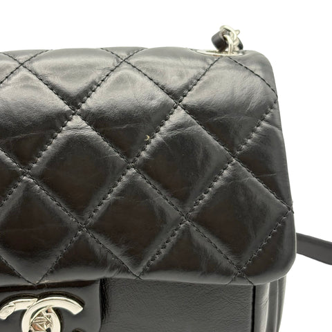 【中古】 CHANEL シャネル SMALLFLAPBAG スモールフラップバッグ ショルダーバッグ 28番台(2019年) ブラック カーフスキン 中古 USED バッグ